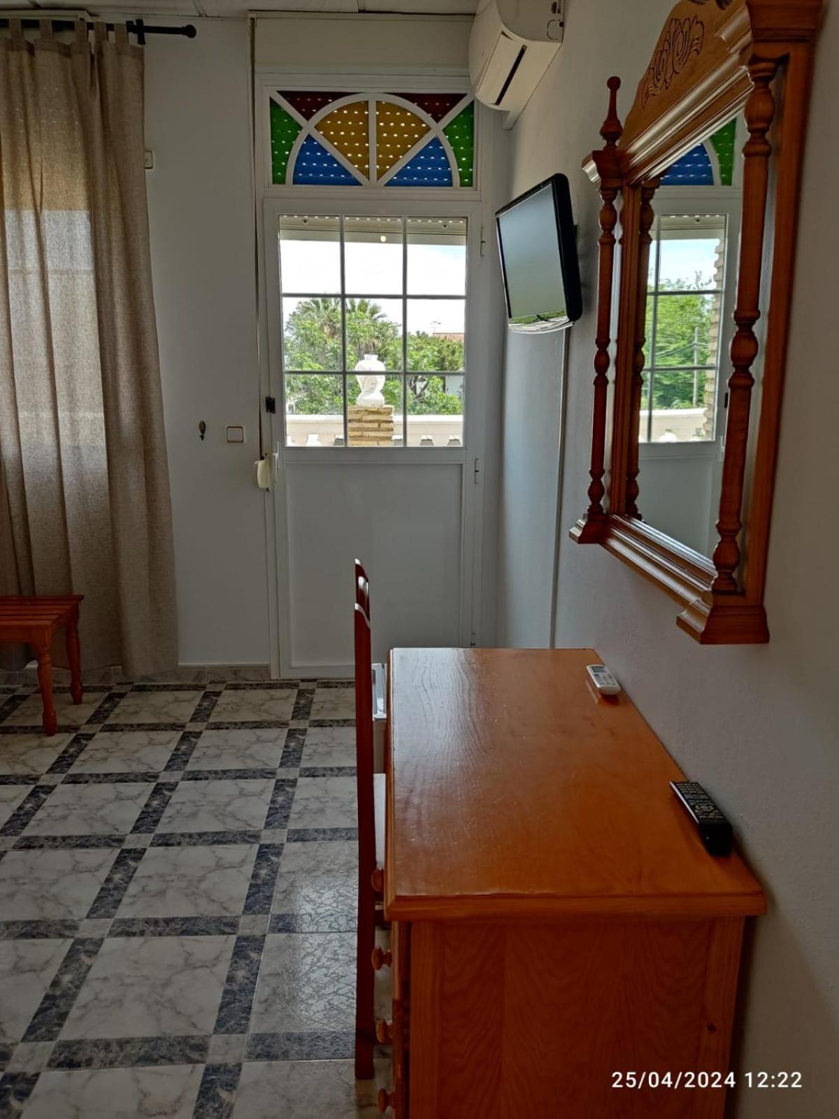 Hostal Quinto Pino Чипіона Екстер'єр фото