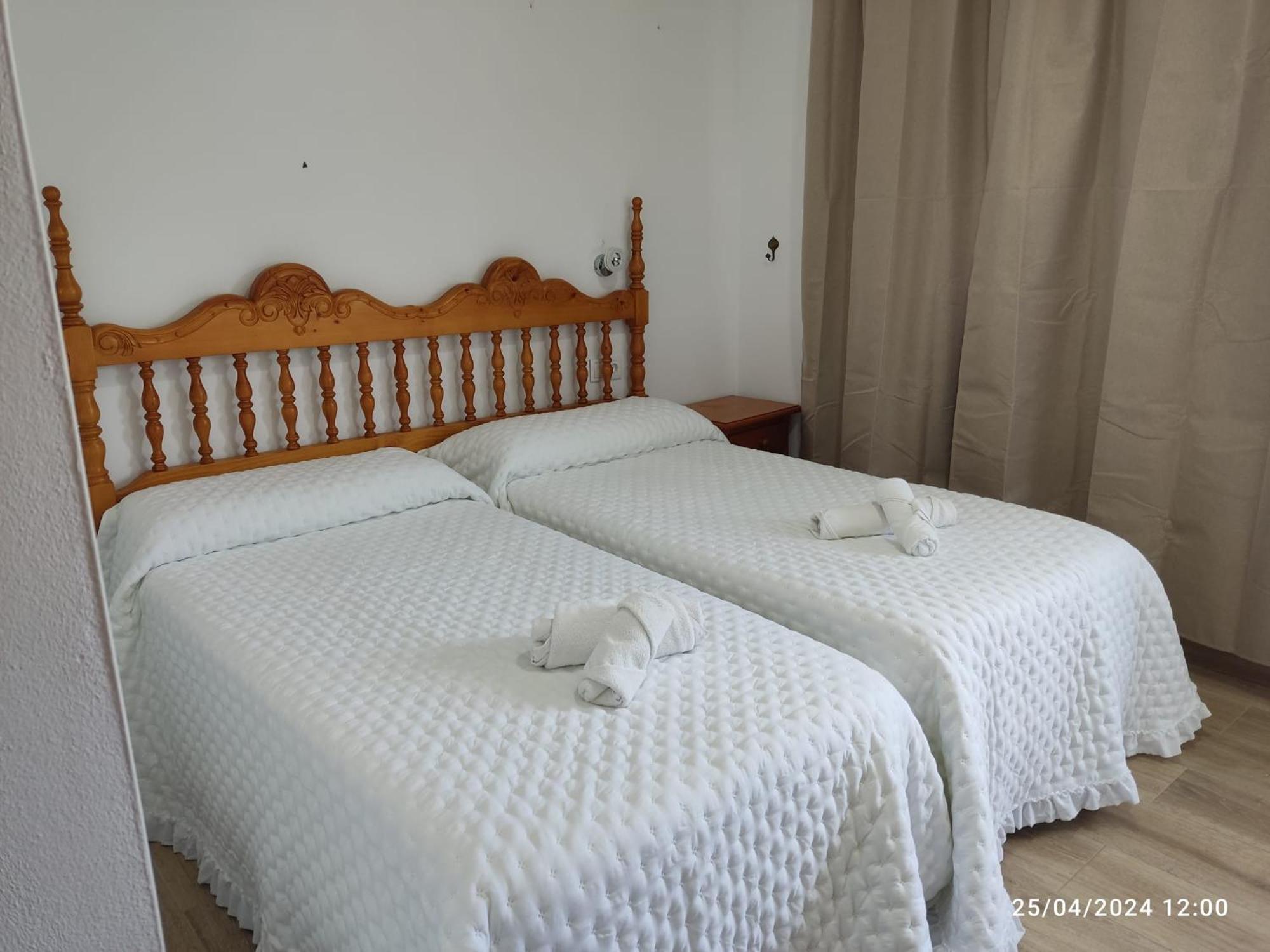 Hostal Quinto Pino Чипіона Екстер'єр фото