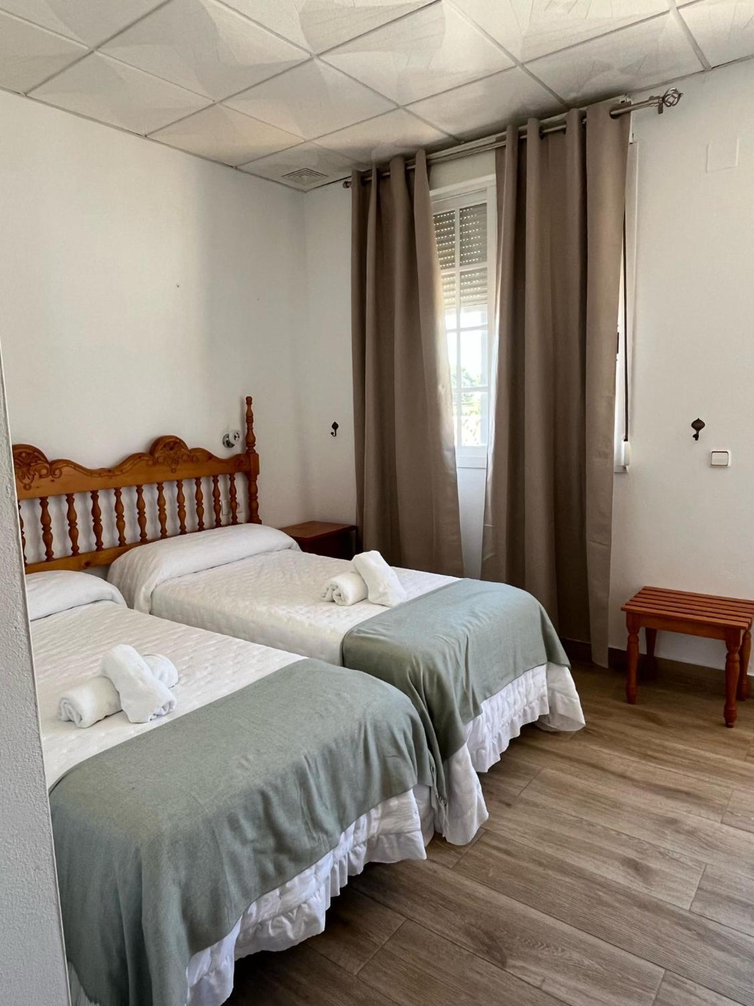 Hostal Quinto Pino Чипіона Екстер'єр фото
