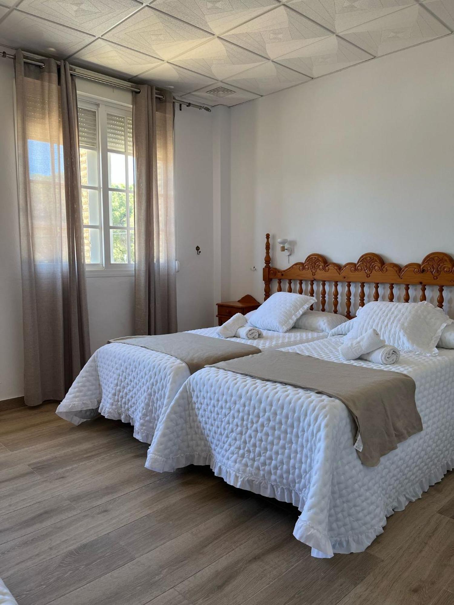 Hostal Quinto Pino Чипіона Екстер'єр фото